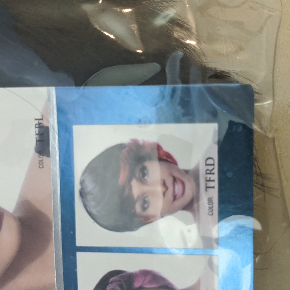 Equal 100% Human Hair Wig - Christy - Picture 3 of 5